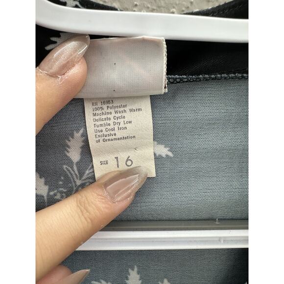 Womens Laurel Ridge Shirt Size 16 Black and White Floral 3/4 Sleeve Button Up - Picture 6 of 11